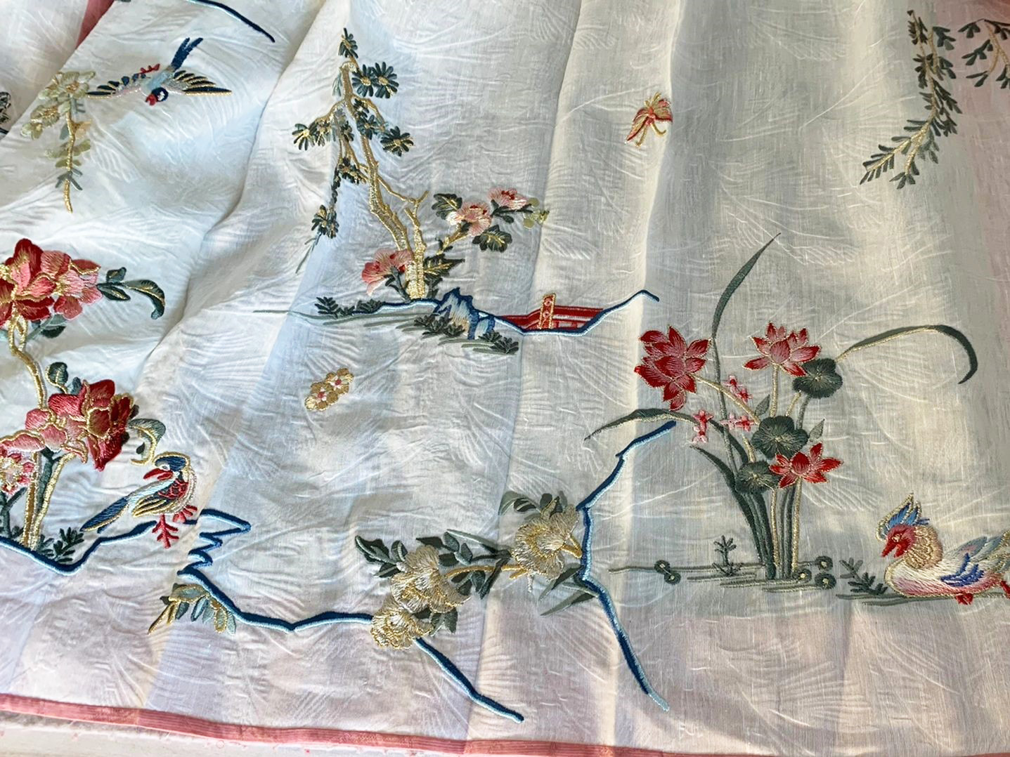 禾豐繡花機合作品牌馬面裙2.jpg